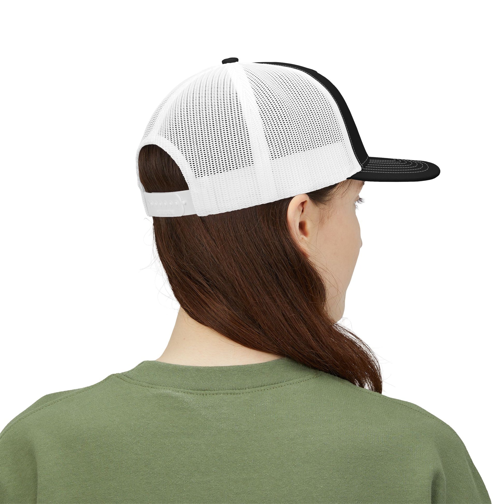 Cute Cat Embroidered Snapback Trucker Cap, Cat Lover Gift, Animal Hat, Adjustable Cap for Summer, Fashionable Headwear, Unique Accessories