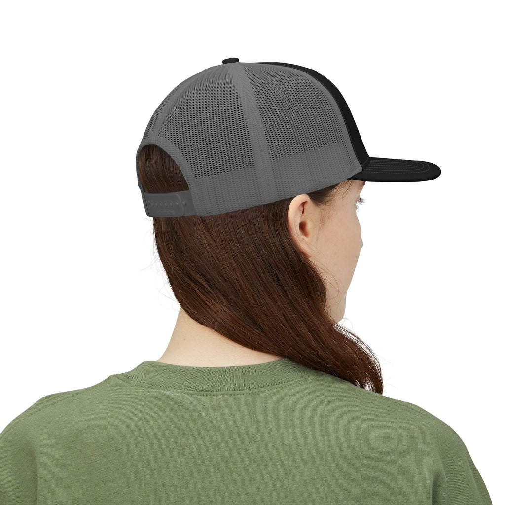 Cute Cat Embroidered Snapback Trucker Cap, Cat Lover Gift, Animal Hat, Adjustable Cap for Summer, Fashionable Headwear, Unique Accessories